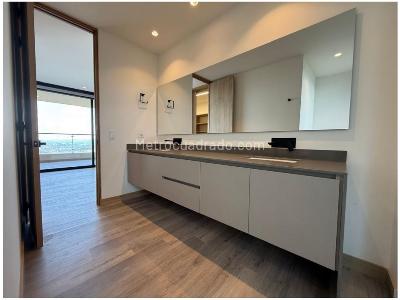 Casa de 4 alcobas en venta en Sajonia, Rionegro, 325 m² · foto 13 de 19