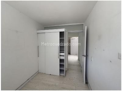 Casa de 5 alcobas en venta en Laureles, Medellín, 212 m² · foto 13 de 19