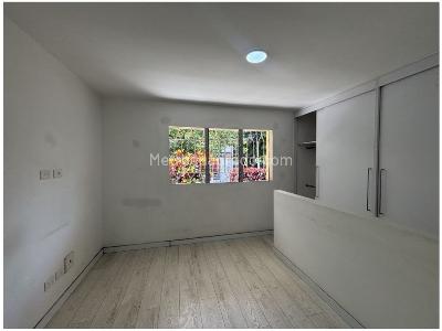 Casa de 5 alcobas en venta en Laureles, Medellín, 212 m² · foto 16 de 19