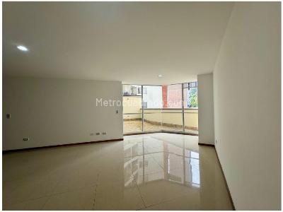 Apartamento de 2 alcobas en venta en Sabaneta, Sabaneta, 102 m² · foto 6 de 20