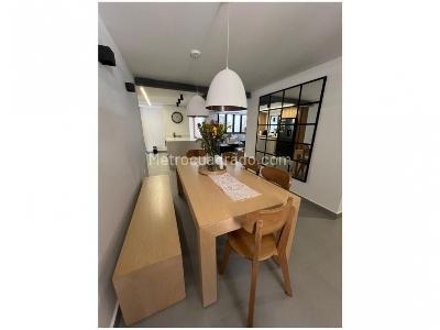 Casa de 3 alcobas en venta en El Nogal, Medellín, 192 m² · foto 2 de 16