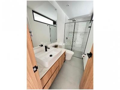 Casa de 3 alcobas en venta en El Nogal, Medellín, 192 m² · foto 10 de 16