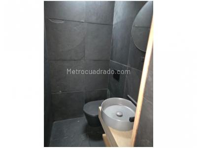 Apartamento de 1 alcoba en venta en Loma De Los Parra, Medellín, 349 m² · foto 12 de 20