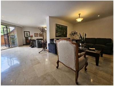 Apartamento de 3 alcobas en venta en Los Balsos, Medellín, 179 m² · foto 3 de 7