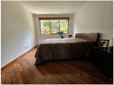 Apartamento de 3 alcobas en venta en Los Balsos, Medellín, 179 m² · foto 5 de 7