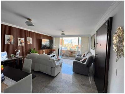 Apartamento de 3 alcobas en venta en La Castellana, Medellín, 100 m² · foto 1 de 15