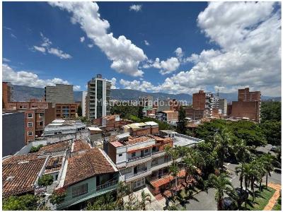 Apartamento de 3 alcobas en venta en La Castellana, Medellín, 100 m² · foto 3 de 15