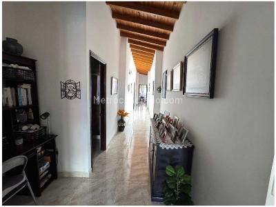 Apartamento de 3 alcobas en venta en La Castellana, Medellín, 100 m² · foto 10 de 15