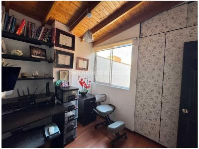Apartamento de 3 alcobas en venta en La Castellana, Medellín, 100 m² · foto 12 de 15