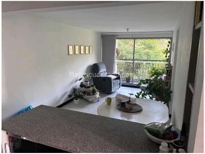 Apartamento de 2 alcobas en venta en La Castellana, Medellín, 78 m² · foto 6 de 13