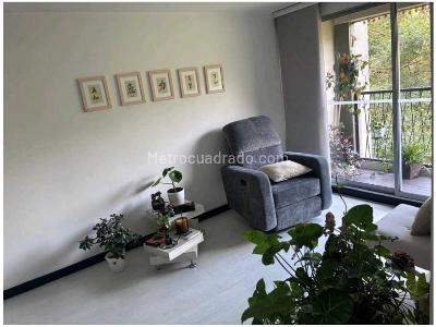 Apartamento de 2 alcobas en venta en La Castellana, Medellín, 78 m² · foto 7 de 13