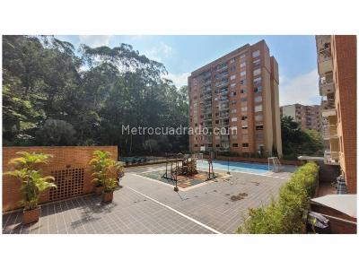 Apartamento de 4 alcobas en venta en Castropol, Medellín, 120 m² · foto 2 de 17