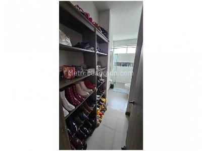 Apartamento en venta en Zuniga, Envigado · foto 8 de 17