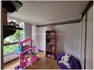 Apartamento de 4 alcobas en venta en San Lucas, Medellín, 144 m² · foto 8 de 15