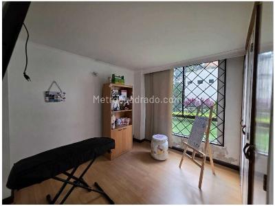 Apartamento de 4 alcobas en venta en San Lucas, Medellín, 144 m² · foto 9 de 15