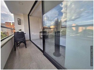 Apartamento de 3 alcobas en venta en Laureles, Medellín, 110 m² · foto 1 de 13