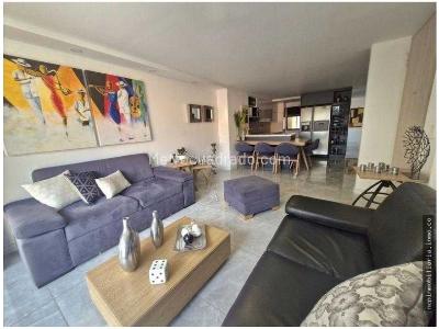 Apartamento de 3 alcobas en venta en Laureles, Medellín, 110 m² · foto 3 de 13