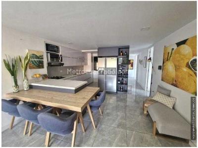 Apartamento de 3 alcobas en venta en Laureles, Medellín, 110 m² · foto 4 de 13