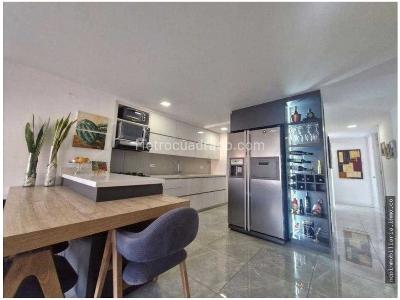 Apartamento de 3 alcobas en venta en Laureles, Medellín, 110 m² · foto 5 de 13