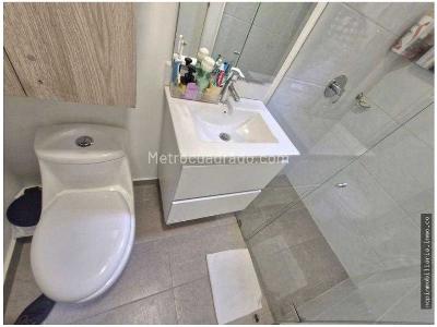 Apartamento de 3 alcobas en venta en Laureles, Medellín, 110 m² · foto 11 de 13