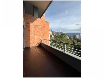Apartamento en venta en El Poblado, Medellín · foto 2 de 13