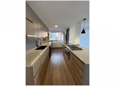 Apartamento en venta en El Poblado, Medellín · foto 8 de 13