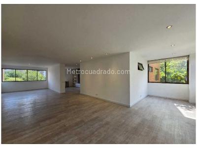 Apartamento de 3 alcobas en venta en Alejandria, Medellín, 193 m² · foto 3 de 19