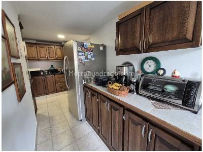 Apartamento de 4 alcobas en venta en La Concha, Medellín, 130 m² · foto 10 de 20