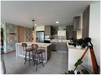 Apartamento de 3 alcobas en venta en Loma De Las Brujas, Envigado, 147 m² · foto 9 de 16