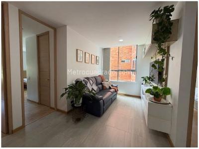 Apartamento de 3 alcobas en venta en Loma De Las Brujas, Envigado, 147 m² · foto 10 de 16