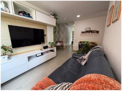Apartamento de 3 alcobas en venta en Loma De Las Brujas, Envigado, 147 m² · foto 11 de 16