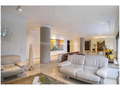 Apartamento de 4 alcobas en venta en San Lucas, Medellín, 578 m² · foto 3 de 8