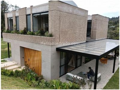 Casa de 3 alcobas en venta en Alto Del Escobero, Envigado, 242 m² · foto 4 de 20