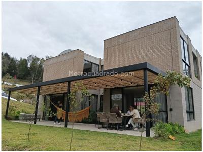 Casa de 3 alcobas en venta en Alto Del Escobero, Envigado, 242 m² · foto 5 de 20