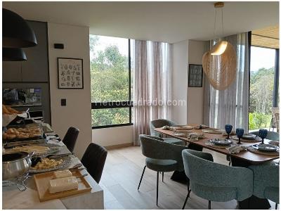 Casa de 3 alcobas en venta en Alto Del Escobero, Envigado, 242 m² · foto 8 de 20