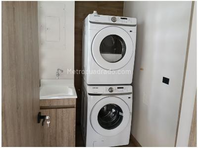 Casa de 3 alcobas en venta en Alto Del Escobero, Envigado, 242 m² · foto 10 de 20