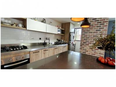 Apartamento de 3 alcobas en venta en El Campestre, Medellín, 89 m² · foto 3 de 20