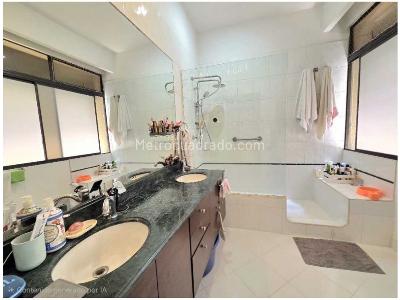 Apartamento de 4 alcobas en venta en La Tomatera, Medellín, 305 m² · foto 14 de 20