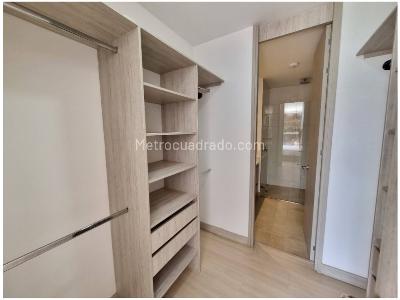 Apartamento en venta en Lalinde, Medellín · foto 9 de 20
