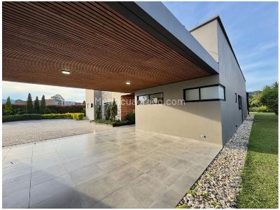 Casa de 5 alcobas en venta en Llanogrande, Rionegro, 380 m² · foto 10 de 10