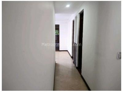 Apartamento en venta en Patio Bonito, Medellín · foto 7 de 15