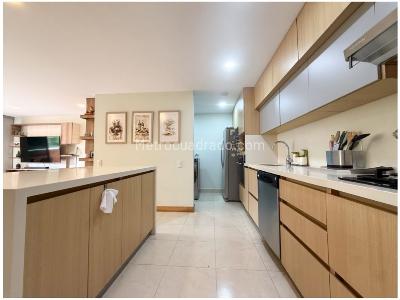Apartamento de 3 alcobas en venta en Loma Del Escobero, Envigado, 134 m² · foto 6 de 20