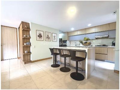 Apartamento de 3 alcobas en venta en Loma Del Escobero, Envigado, 134 m² · foto 8 de 20