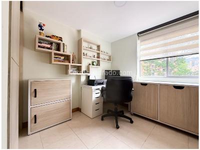 Apartamento de 3 alcobas en venta en Loma Del Escobero, Envigado, 134 m² · foto 10 de 20