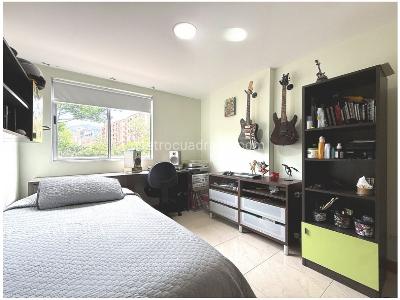 Apartamento de 3 alcobas en venta en Loma Del Escobero, Envigado, 134 m² · foto 12 de 20