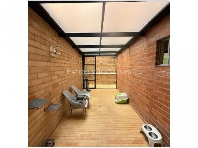 Apartamento de 3 alcobas en venta en Loma Del Escobero, Envigado, 134 m² · foto 16 de 20