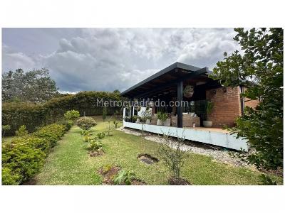 Casa de 3 alcobas en venta en Alto Del Escobero, Envigado, 360 m² · foto 6 de 20