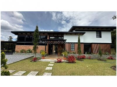 Casa de 3 alcobas en venta en Alto Del Escobero, Envigado, 360 m² · foto 7 de 20