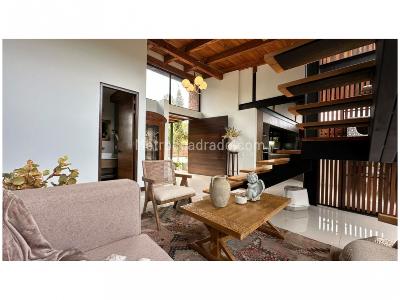 Casa de 3 alcobas en venta en Alto Del Escobero, Envigado, 360 m² · foto 9 de 20