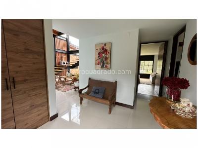 Casa de 3 alcobas en venta en Alto Del Escobero, Envigado, 360 m² · foto 12 de 20